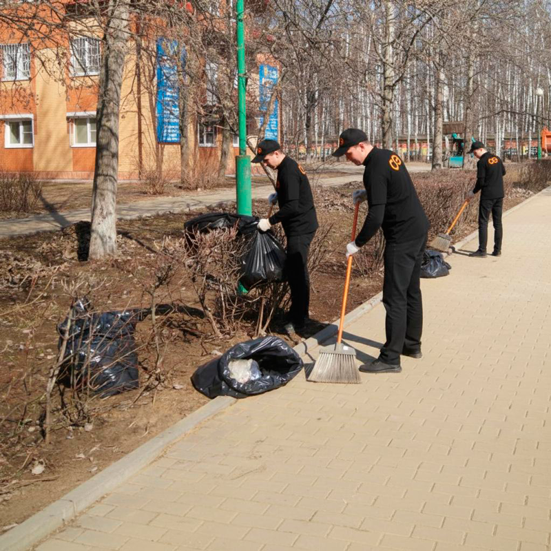 Уборка листьев в Уварово